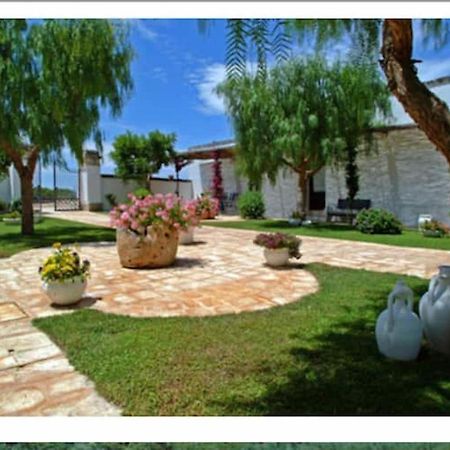 Room In Bb - Stunning Quadruple Room In Ancient Masseria Near The Sea In A Quiet Olive Trees Остуни Екстериор снимка
